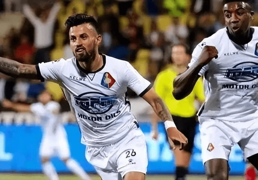 篮球生涯中 篮球生涯中