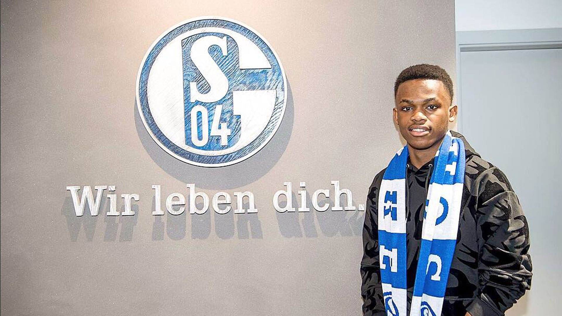 出现了丝绸 出现了丝绸