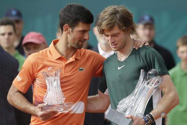 NBA砍掉快船直播，鲍尔默带保镖冲总部，总裁一句话让球迷失望